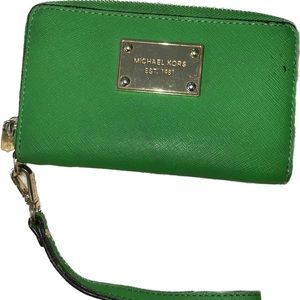 Michael Kors Lucky Green Wristlet